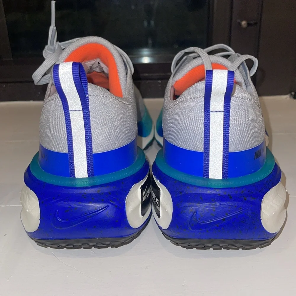 ❗️unisex invincible run 3 NWT❗️ - Picture 5 of 8